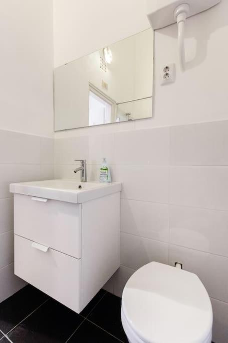 Luxury St Stephen's Basilica Apartment